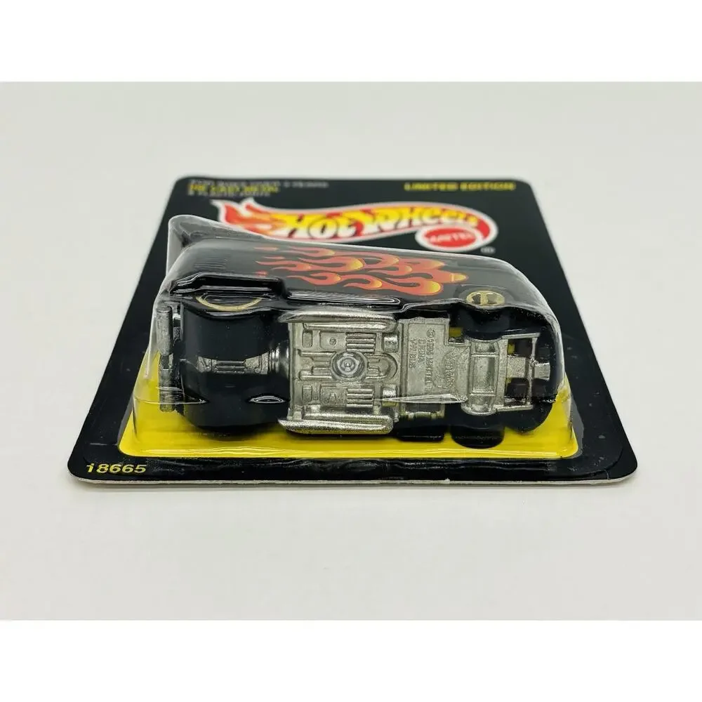 Hot Wheels VW Volkwagen Drag Bus Black Flames Limited Edition 18665 w/ Protector